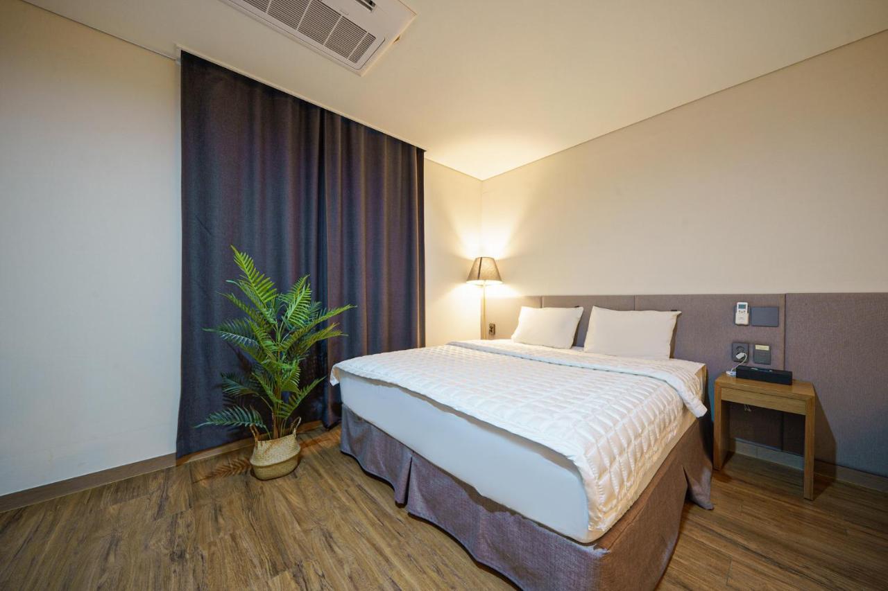 Mtm Family Hotel Gyeongju Extérieur photo