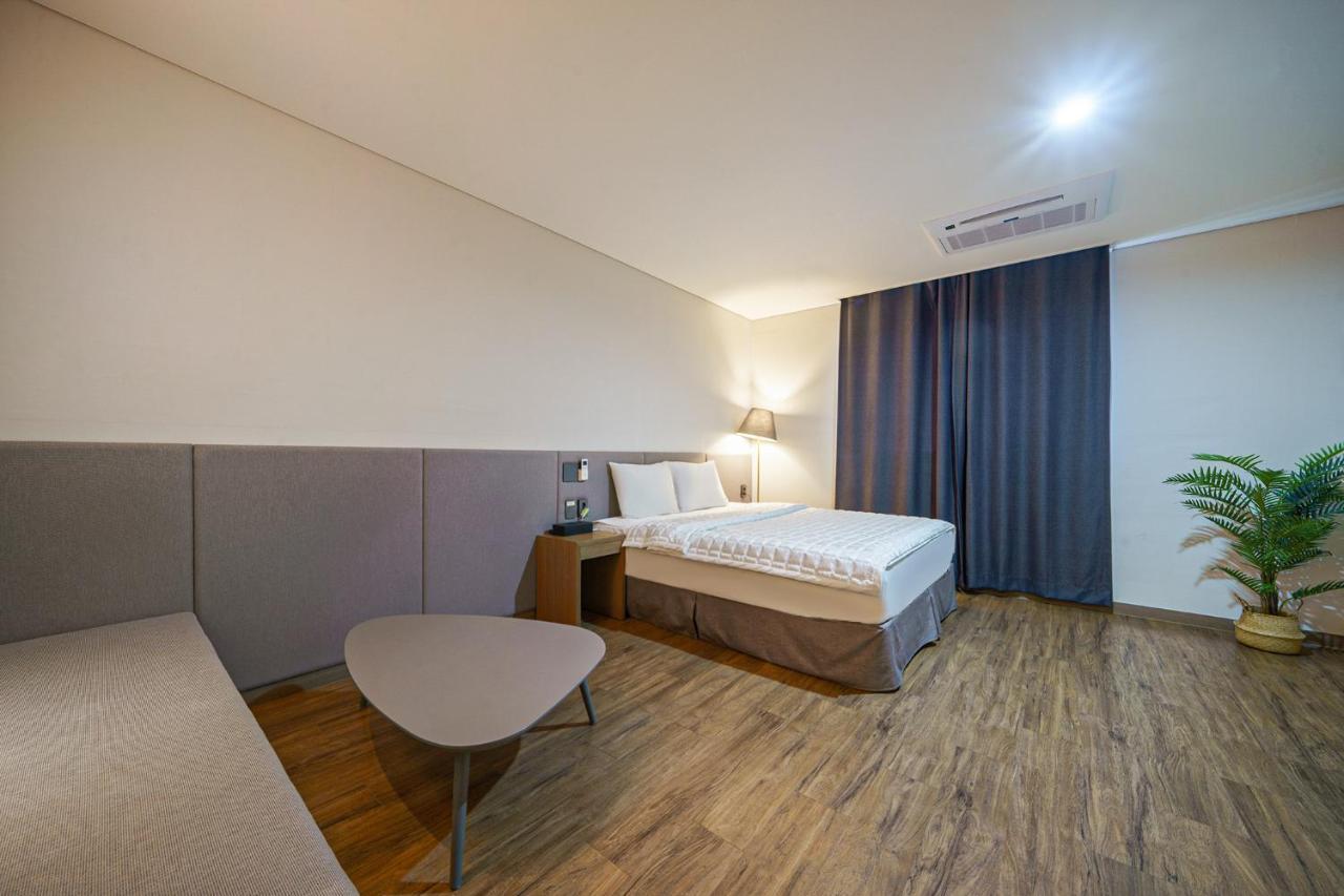 Mtm Family Hotel Gyeongju Extérieur photo